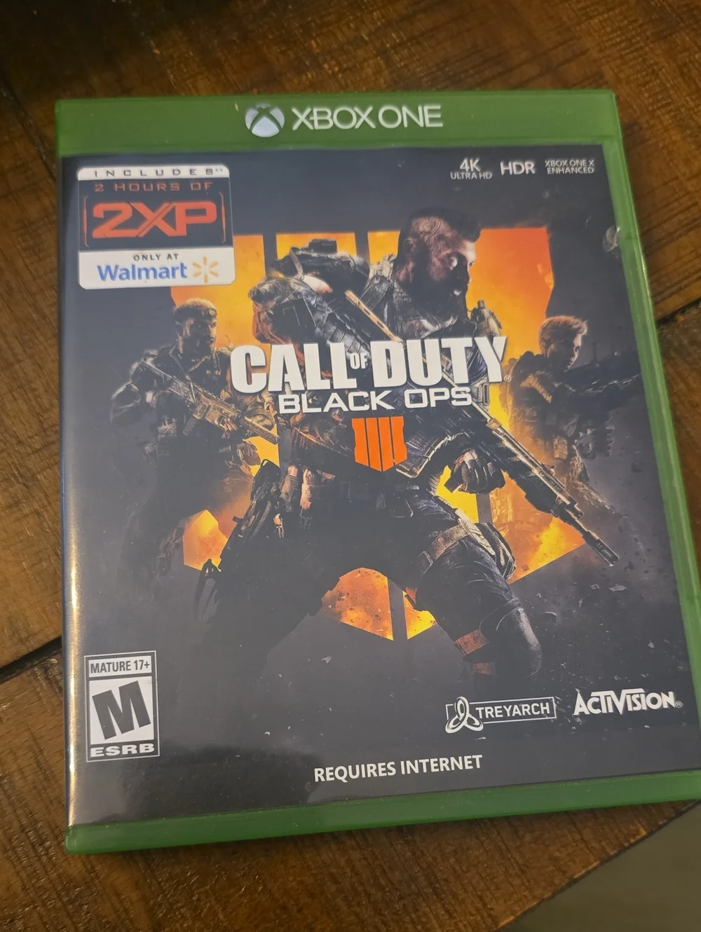 Call of Duty: Black Ops 4 - Black & Orange